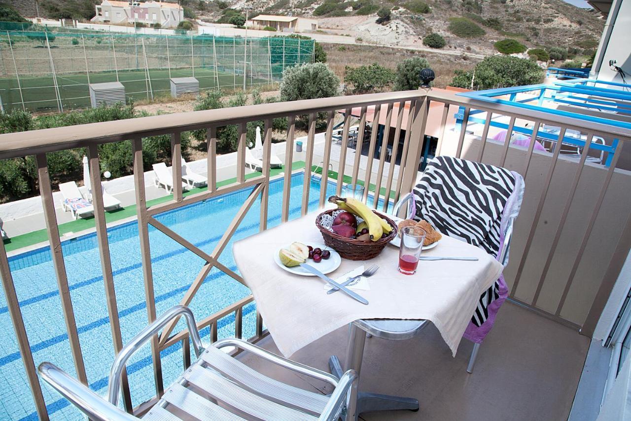 Hotel Athinoula Kefalos  Екстер'єр фото